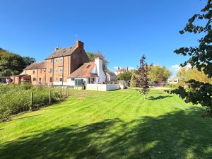 Photo 18- click for photo gallery